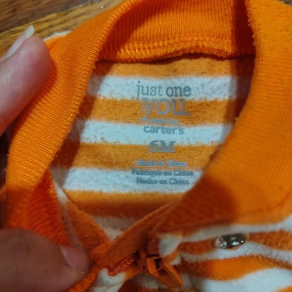 Halloween pumpkin baby pajamas - Picture 2 of 2